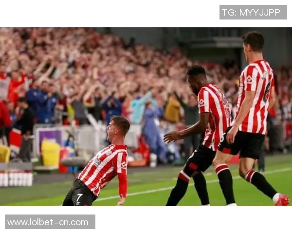 欧冠激战：利物浦逆转拜仁补时绝杀全场沸腾精彩集锦回顾